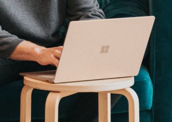 Microsoft is Pushing Edge on Windows 10 Users and Redirecting Internet Explorer Users