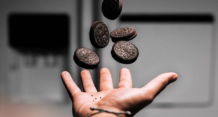 Oreo to Gift the Gay Community 10,000 Packets of Rainbow Cream-Filled Cookies