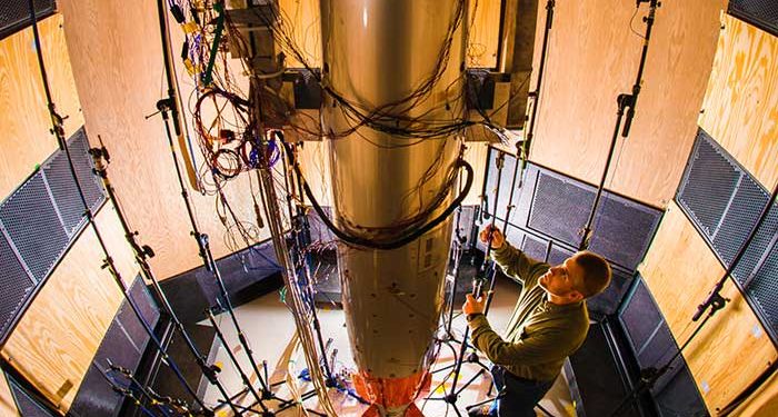 SpaceX Awarded Contract to Develop Missile Tracking Technology for US Military