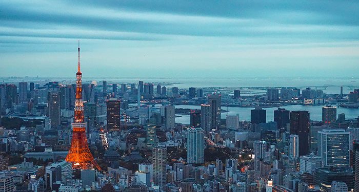 Tokyo Stock Market Shuts Down Trading for a Day; Cites Hardware Failure