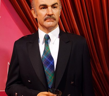 Legendary James Bond, Sean Connery Died From Pneumonia, Respiratory Failure, and Old Age