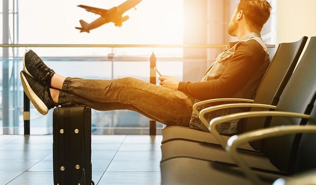 Japan to Ban Foreign Visitors from Monday Due to New COVID-19 Strain in the UK