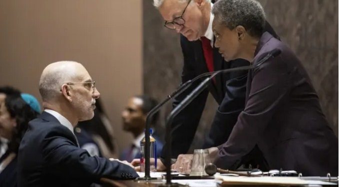 Top Chicago Lawyer Resigns over Police Raid that Fuelled Racial Injustice Controversies